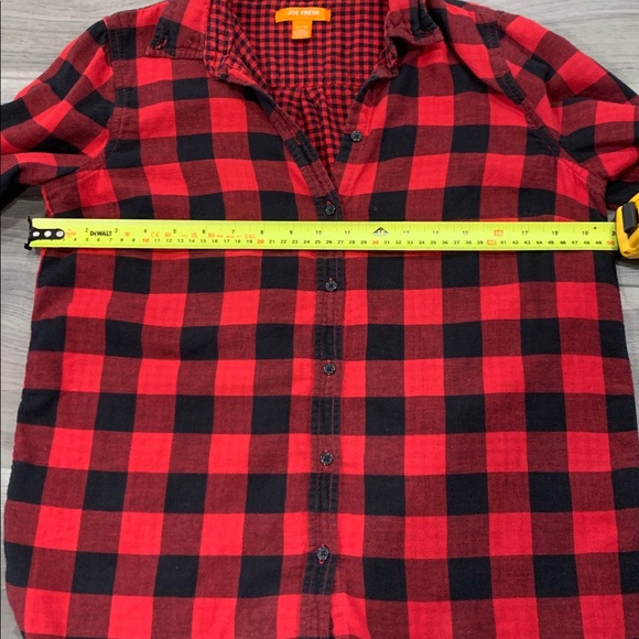 Joe Fresh buffalo plaid button down shirt (size M) - Picture 5 of 10